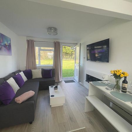 Look No Further Gorgeous Newly Renovated Contemporary Chalet Sandown Bay Holiday Centre Zewnętrze zdjęcie