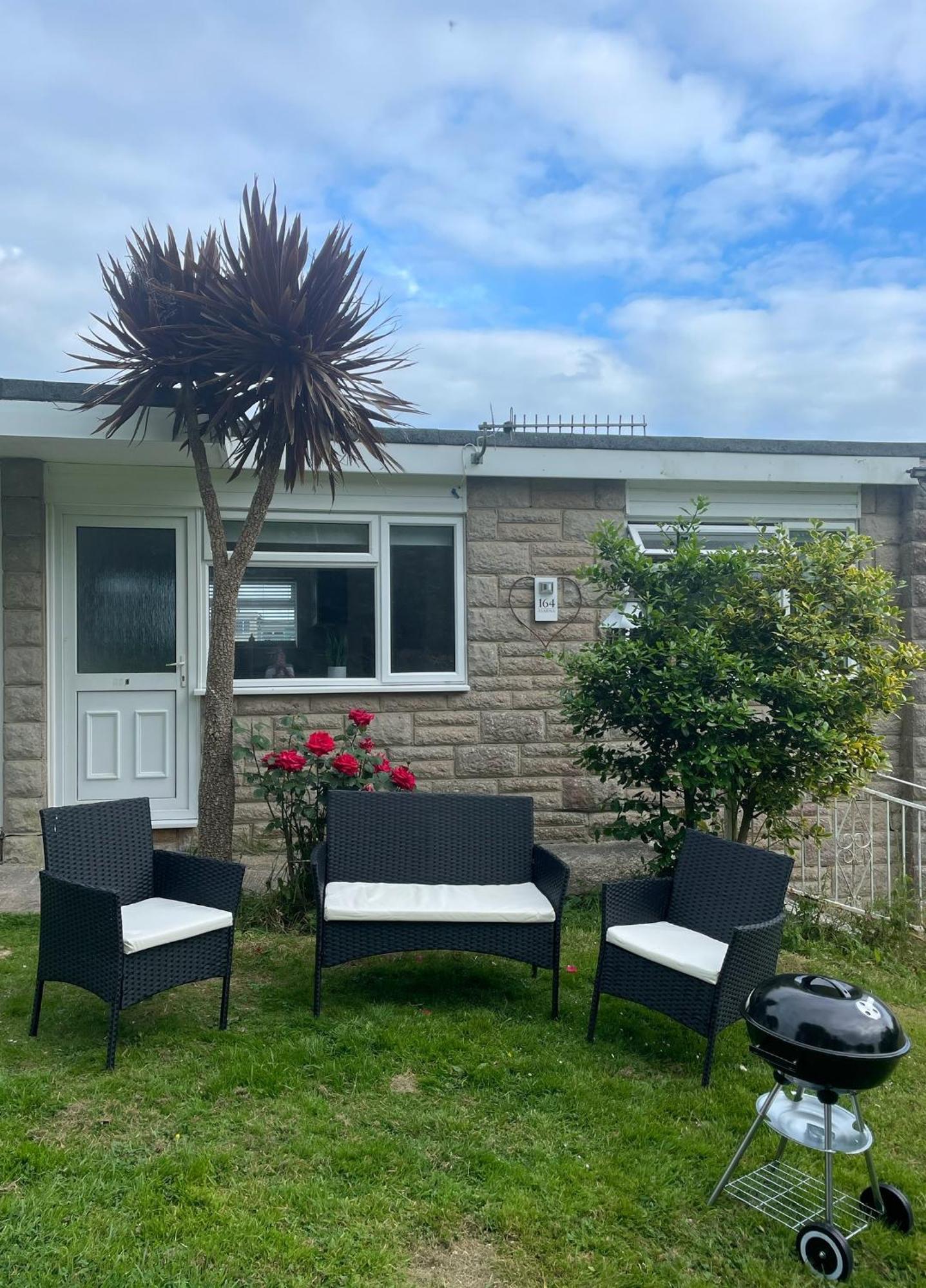 Look No Further Gorgeous Newly Renovated Contemporary Chalet Sandown Bay Holiday Centre Zewnętrze zdjęcie